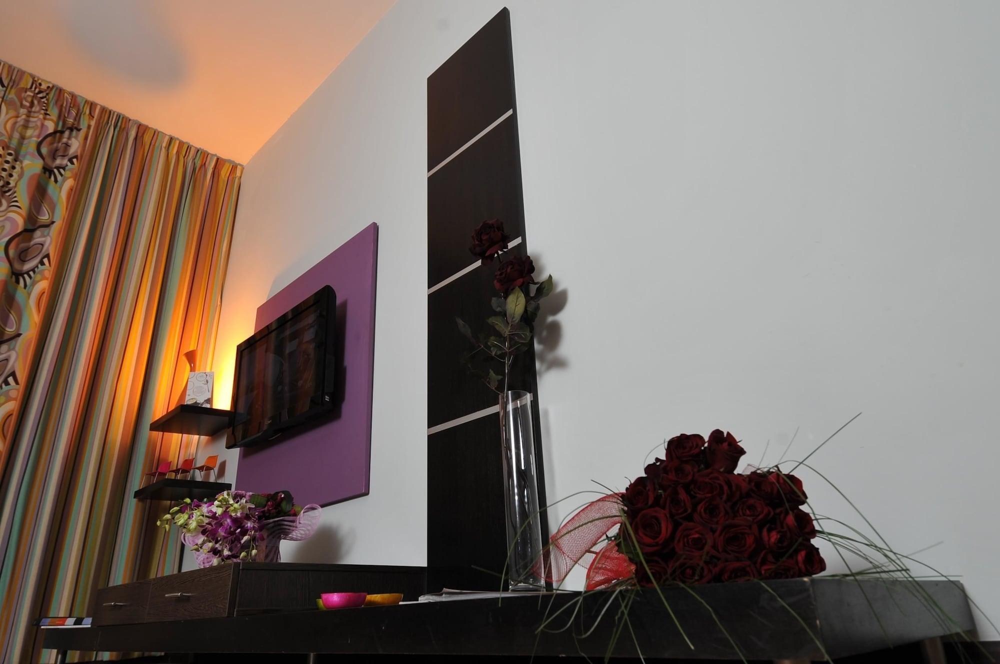 Suite Hotel Chrome - Beirut Exterior photo